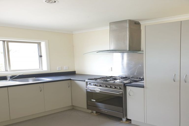 Photo of property in 14 Chastudon Place, Tawa, Wellington, 5028