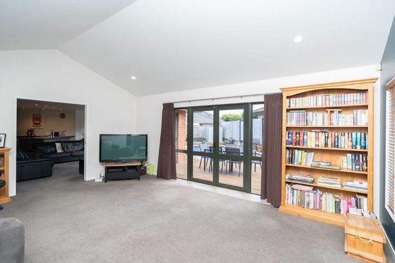 Photo of property in 20 Merlin Close, Huntington, Hamilton, 3210