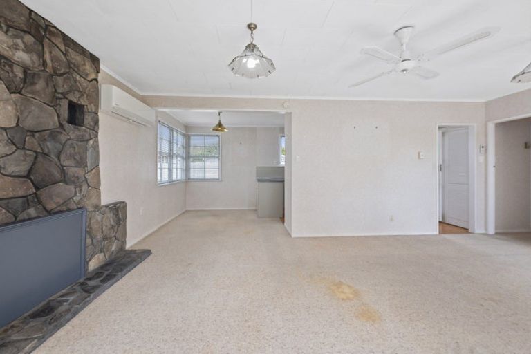 Photo of property in 100 Pandora Avenue, Sunnybrook, Rotorua, 3015