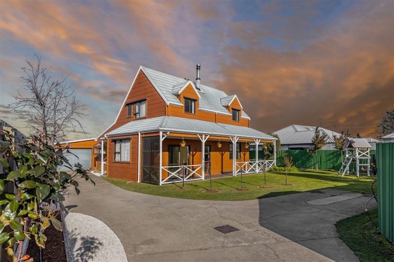 Photo of property in 13 Farmar Street, Mayfield, Blenheim, 7201