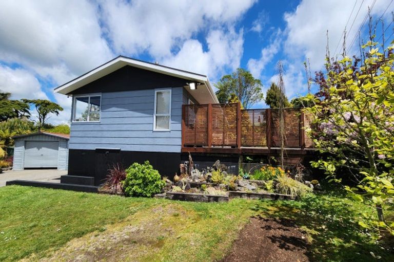 Photo of property in 22 Beaconsfield Road, Midhirst, Stratford, 4394