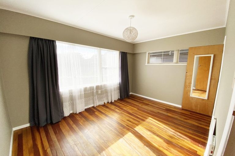 Photo of property in 61 Buick Crescent, Awapuni, Palmerston North, 4412