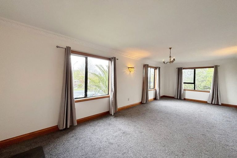 Photo of property in 86 Memorial Avenue, Ilam, Christchurch, 8053