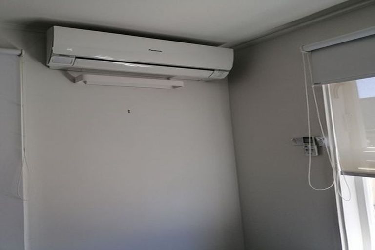 Photo of property in 39 Regina Street, Westmere, Auckland, 1022