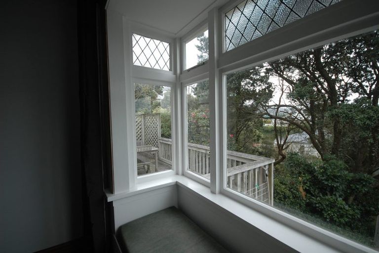 Photo of property in 66 Kelburn Parade, Kelburn, Wellington, 6012