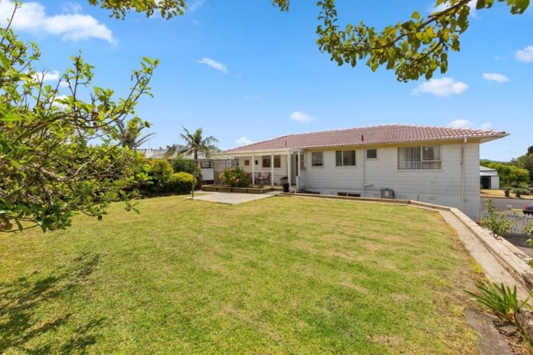 Photo of property in 40 Marendellas Drive, Bucklands Beach, Auckland, 2014
