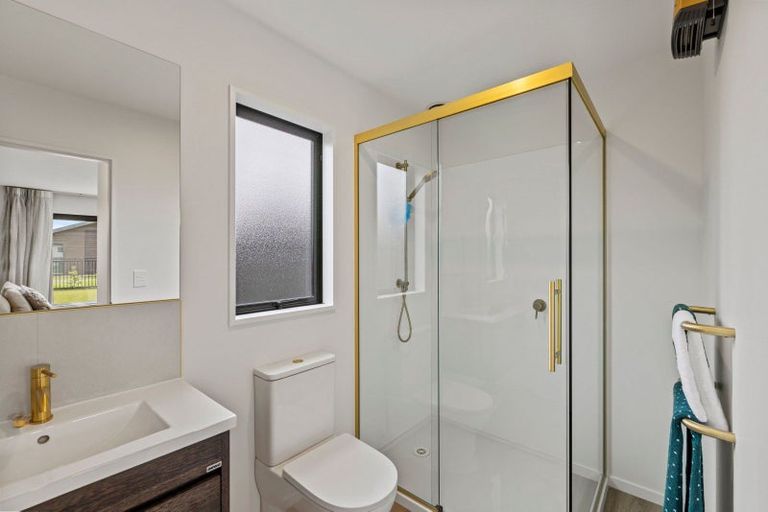 Photo of property in 25 Millhaven Place, Casebrook, Christchurch, 8051