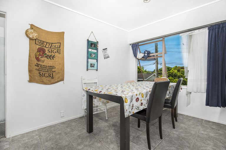 Photo of property in 20 Estuary Road, Weymouth, Auckland, 2103