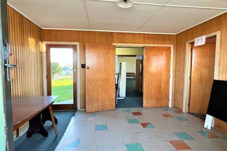 Photo of property in 35 Main Road, Owaka, 9535