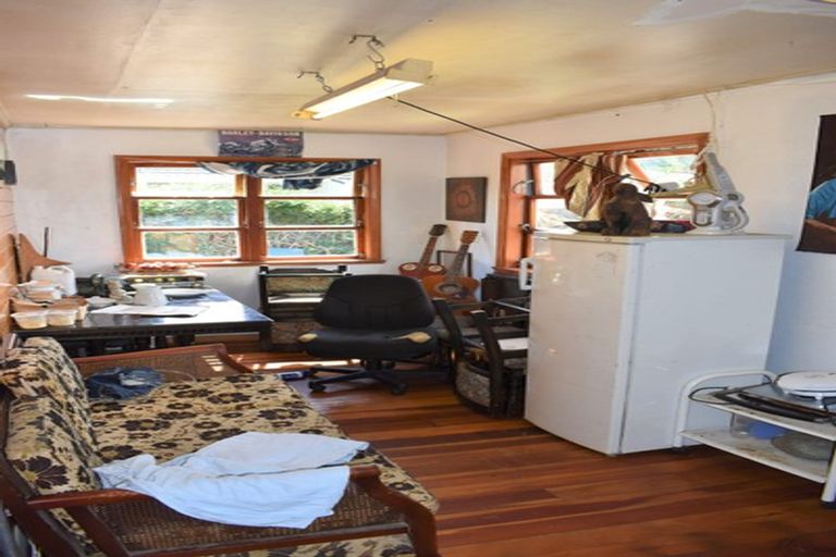 Photo of property in 18 Freemans Road, Otaki, 5512