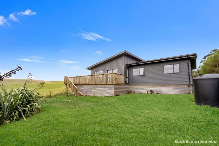 Photo of property in 4 Gillespie Drive, Baylys Beach, Dargaville, 0377
