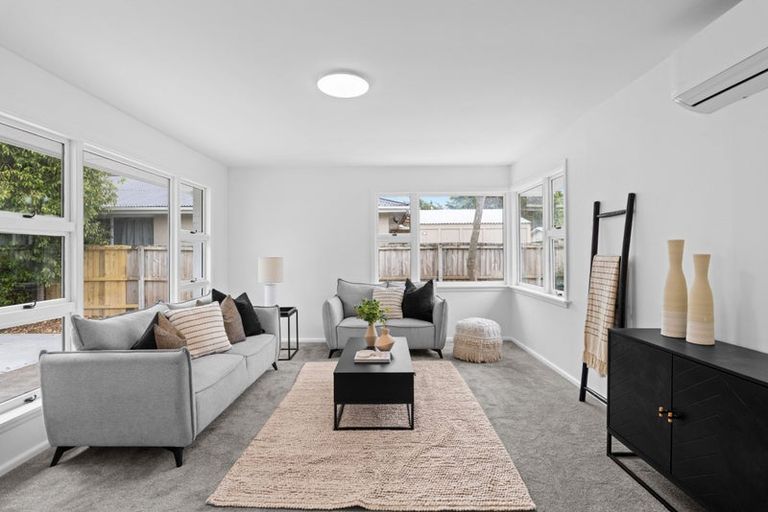 Photo of property in 340 Memorial Avenue, Burnside, Christchurch, 8053