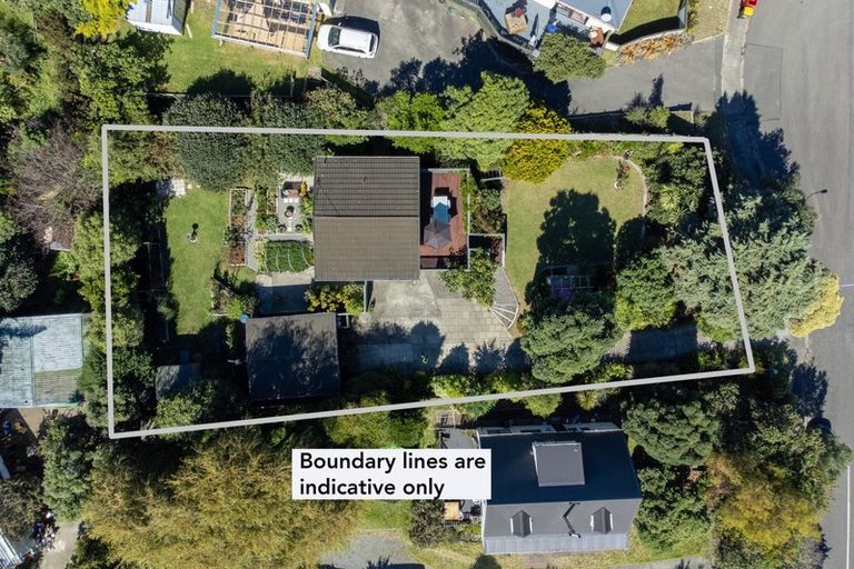 Photo of property in 15 Napier Grove, Waikanae Beach, Waikanae, 5036