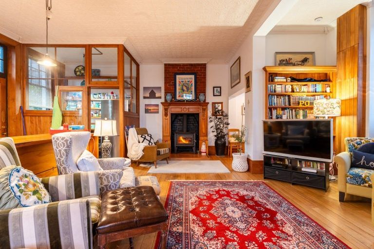 Photo of property in 247 Ravensbourne Road, Ravensbourne, Dunedin, 9022