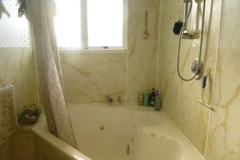 Photo of property in 47 Herbert Avenue, Cloverlea, Palmerston North, 4412