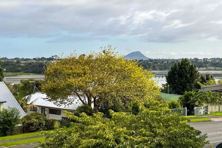 Photo of property in 21 Victory Street, Welcome Bay, Tauranga, 3112