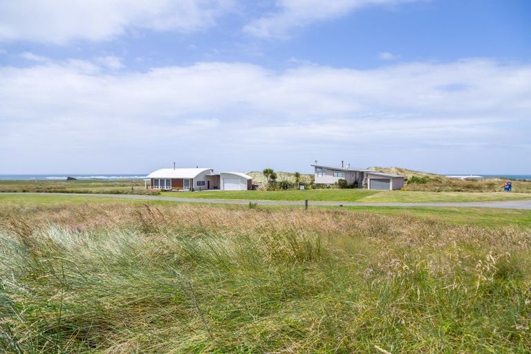 Photo of property in 4 Puk Lane, Flat Point, Masterton, 5883