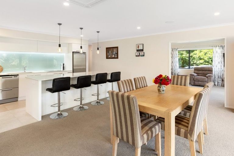 Photo of property in 260 Athenree Road, Athenree, Katikati, 3177