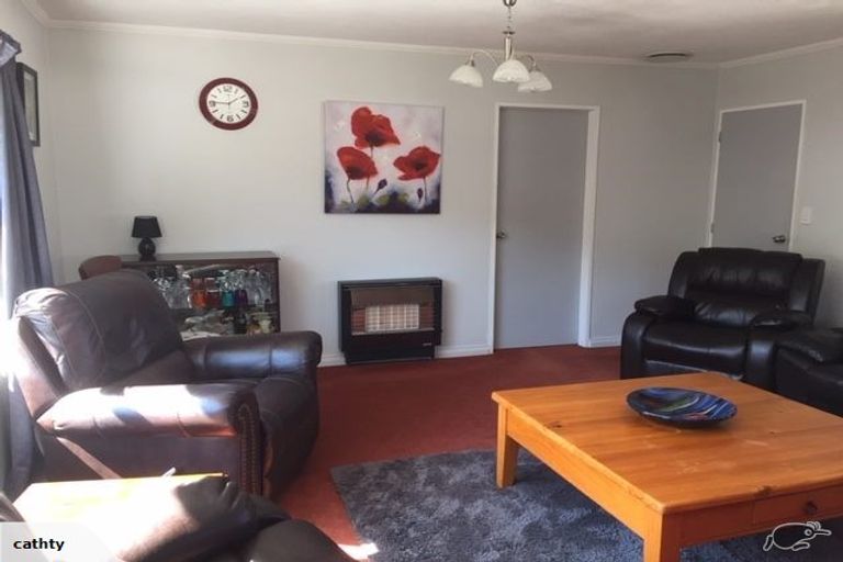 Photo of property in 9 California Drive, Totara Park, Upper Hutt, 5018