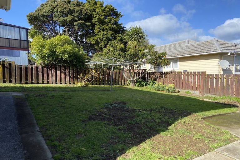 Photo of property in 1 Marcel Place, Glenfield, Auckland, 0629
