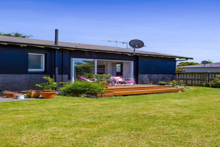 Photo of property in 187 Brooklands Road, Vogeltown, New Plymouth, 4310