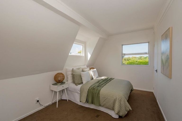 Photo of property in 30 Rangihiroa Street, Waikanae Beach, Waikanae, 5036