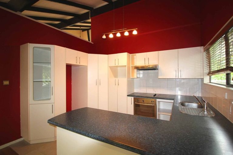 Photo of property in 190 Ti Rakau Drive, Pakuranga Heights, Auckland, 2010