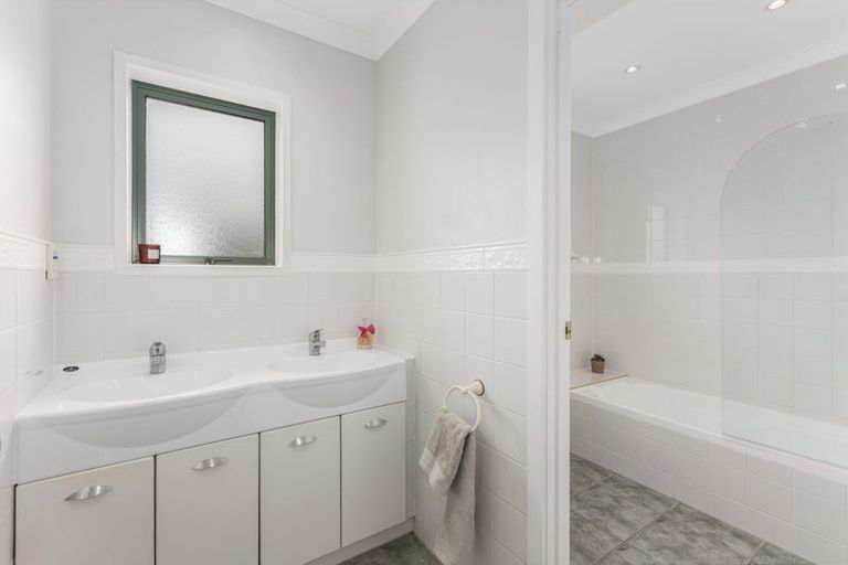 Photo of property in 12 Bowsprit Way, Whitby, Porirua, 5024