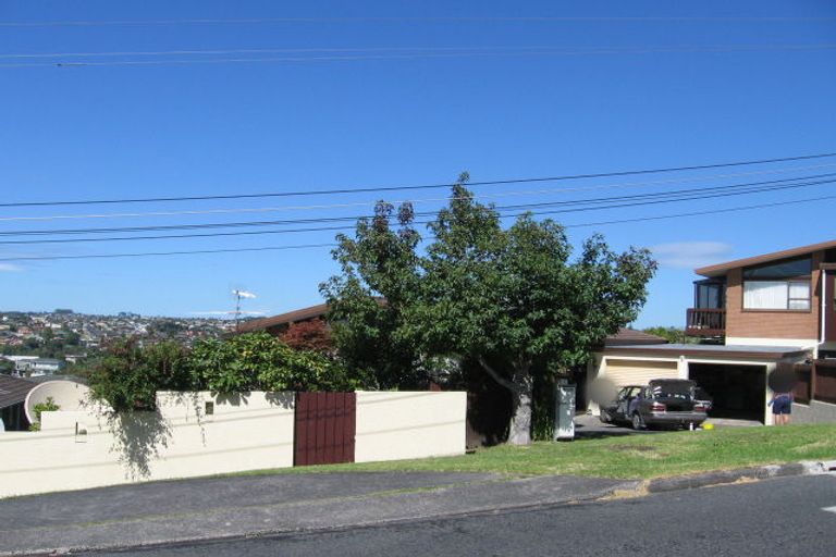 Photo of property in 2/1 Orchard Road, Browns Bay, Auckland, 0630