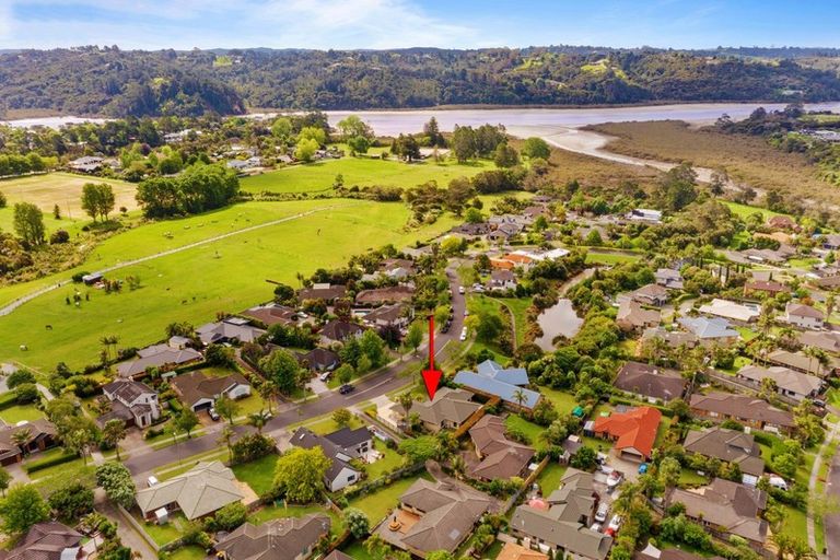 Photo of property in 45 Te Wharau Drive, Greenhithe, Auckland, 0632