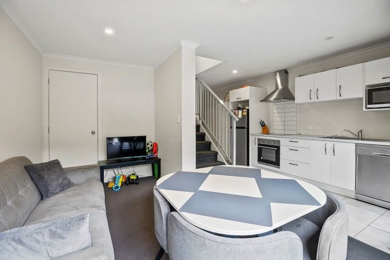 Photo of property in 1/113 Knighton Road, Hillcrest, Hamilton, 3216