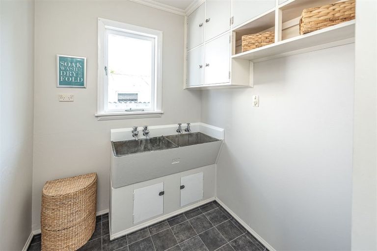 Photo of property in 39 Wikitoria Road, Putiki, Whanganui, 4501