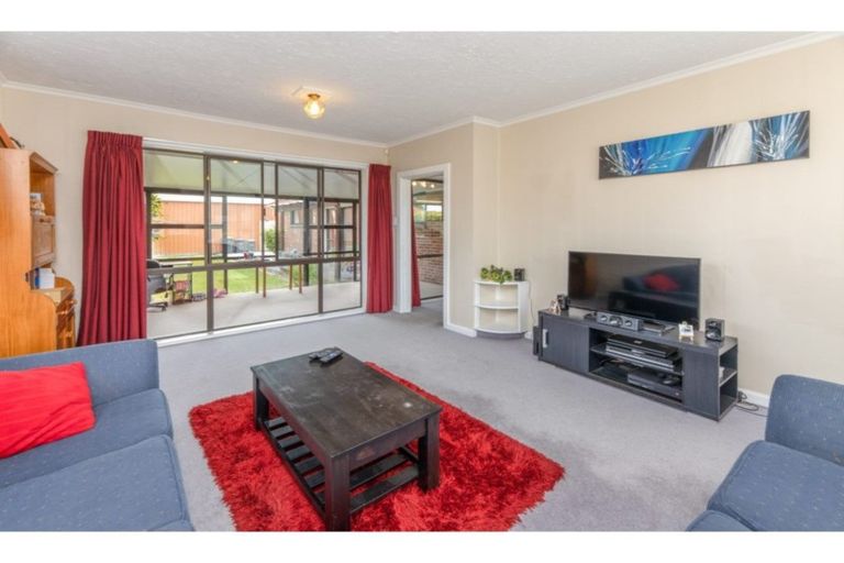 Photo of property in 417 Innes Road, Mairehau, Christchurch, 8052