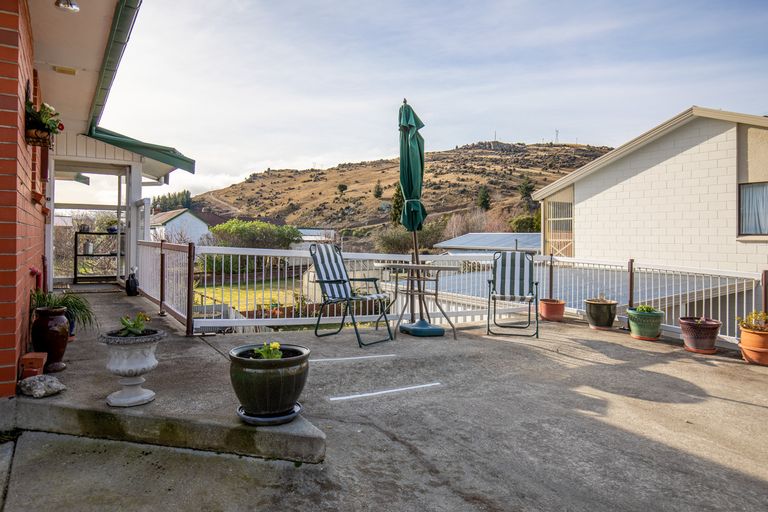 Photo of property in 8 Teviot Street, Roxburgh, 9500