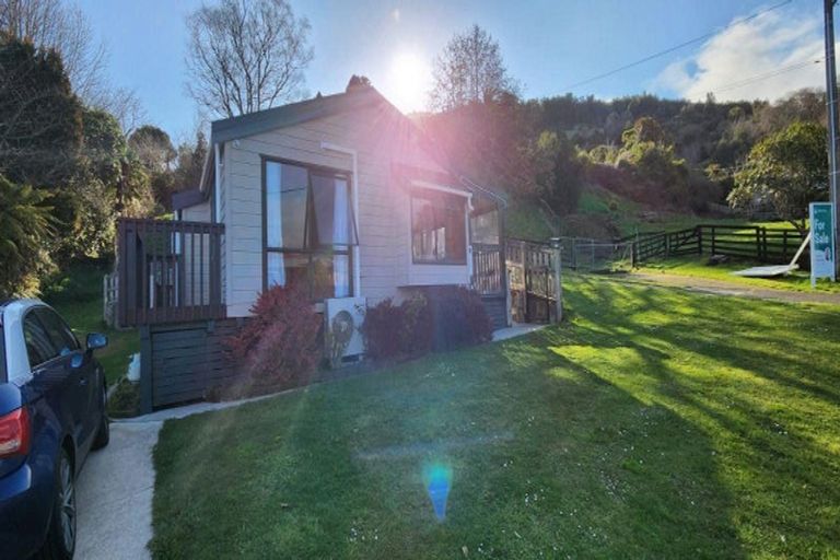 Photo of property in 6a Edward Street, Western Heights, Rotorua, 3015