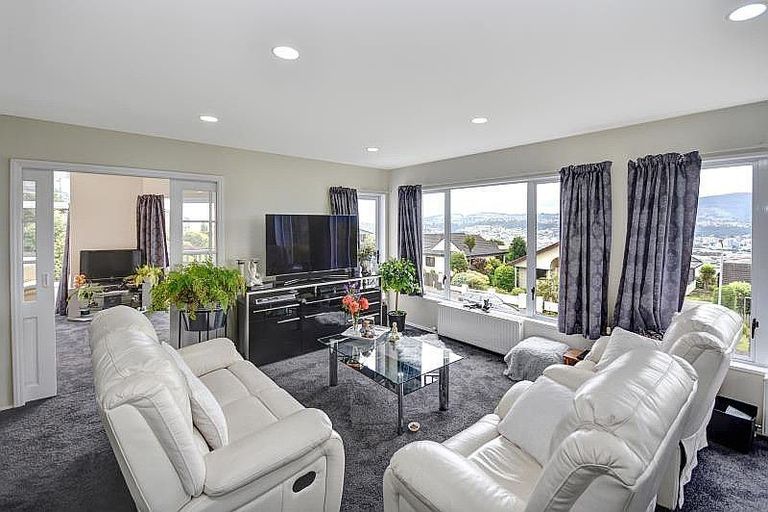 Photo of property in 4 Harbour Heights, Waverley, Dunedin, 9013