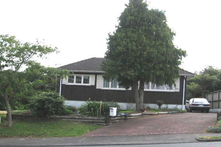 Photo of property in 146 Edmonton Road, Te Atatu South, Auckland, 0610