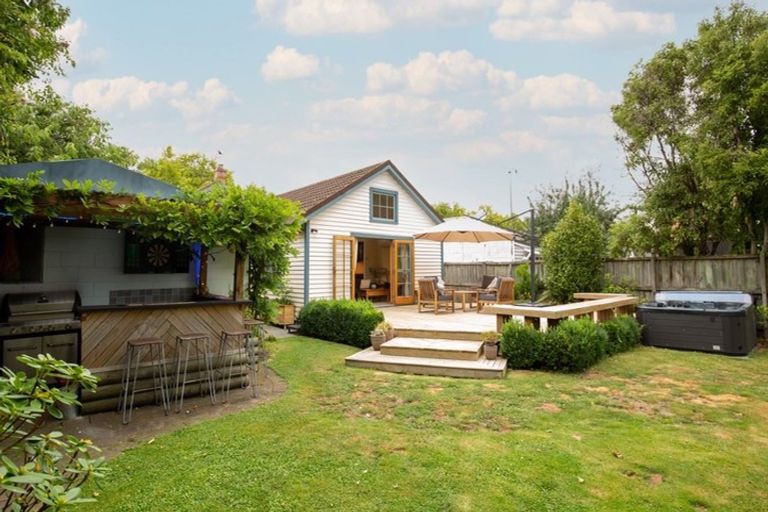 Photo of property in 129 Roker Street, Somerfield, Christchurch, 8024