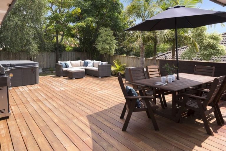 Photo of property in 47 Simmental Crescent, Somerville, Auckland, 2014