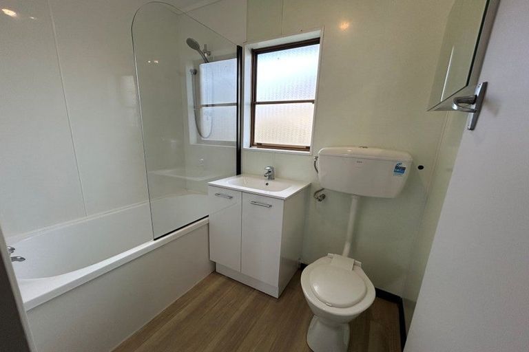 Photo of property in 5/4 Ashby Place, Pukekohe, 2120