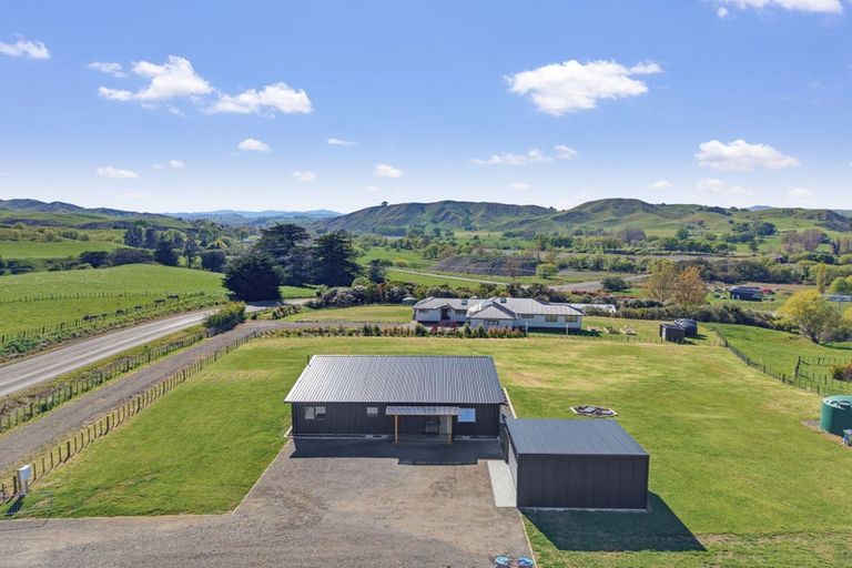 Photo of property in 710b Pourerere Road, Otane, Waipawa, 4271