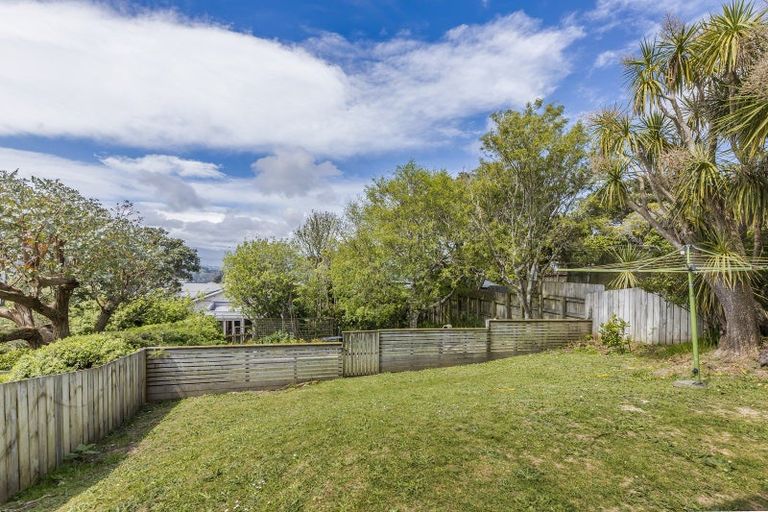 Photo of property in 17 Mitchell Street, Brooklyn, Wellington, 6021