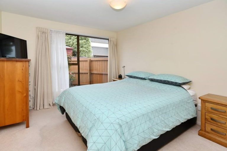 Photo of property in 1/30 Westgrove Avenue, Avonhead, Christchurch, 8042