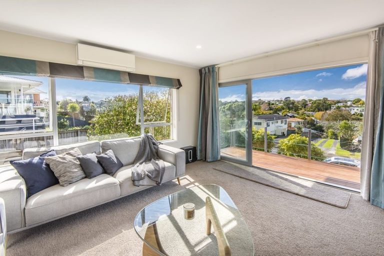 Photo of property in 31 Sealy Road, Torbay, Auckland, 0630