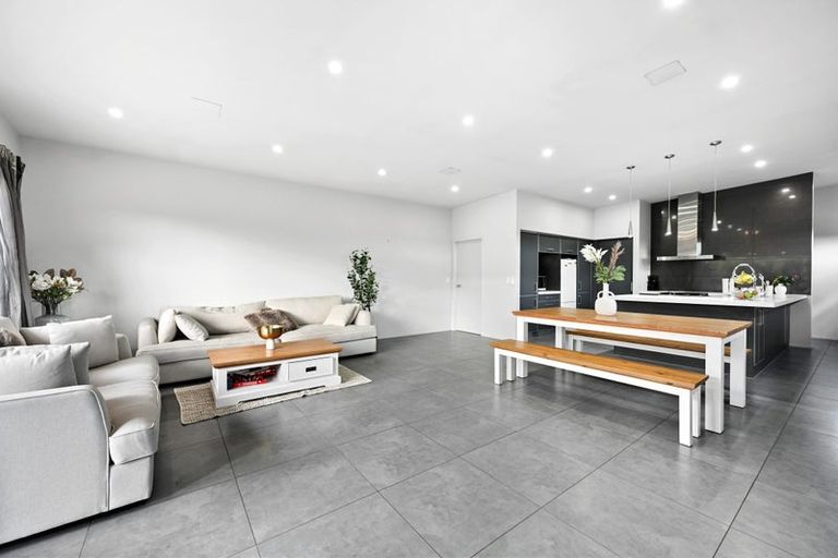 Photo of property in 37 The Ford, Huntington, Hamilton, 3210