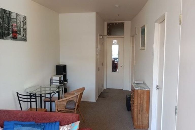 Photo of property in Hume House, 152 The Terrace, Wellington Central, Wellington, 6011