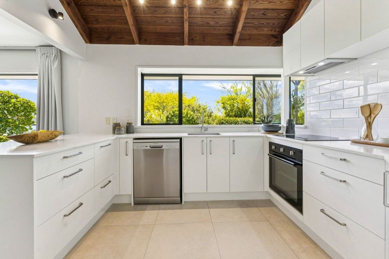 Photo of property in 18 Ander Place, Takapuna, Auckland, 0622