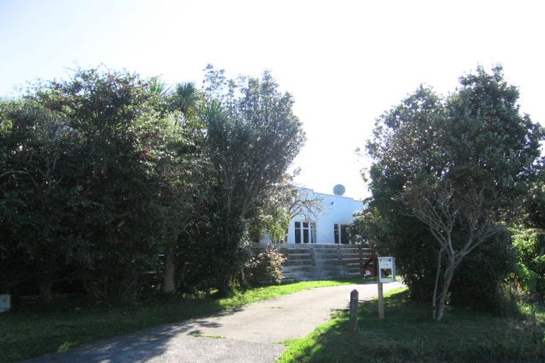 Photo of property in 2/1 Hawtrey Terrace, Johnsonville, Wellington, 6037