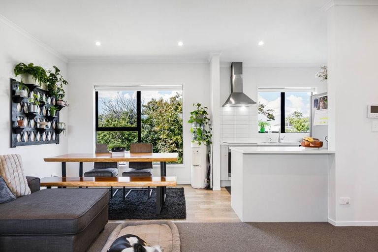 Photo of property in 500f Te Atatu Road, Te Atatu Peninsula, Auckland, 0610