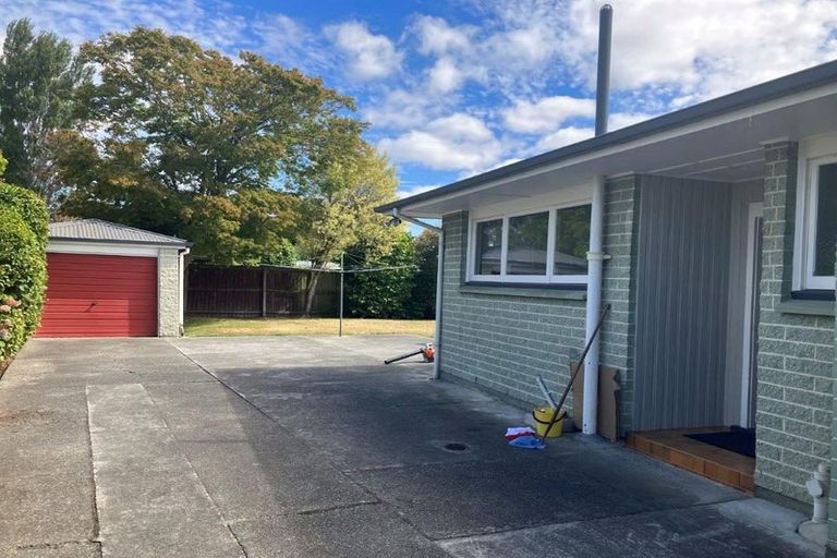 Photo of property in 2/45 Westburn Terrace, Burnside, Christchurch, 8041